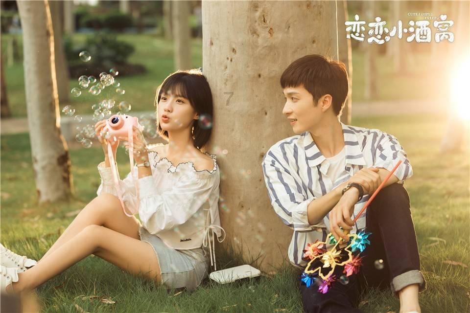逃离古老的乡村房子